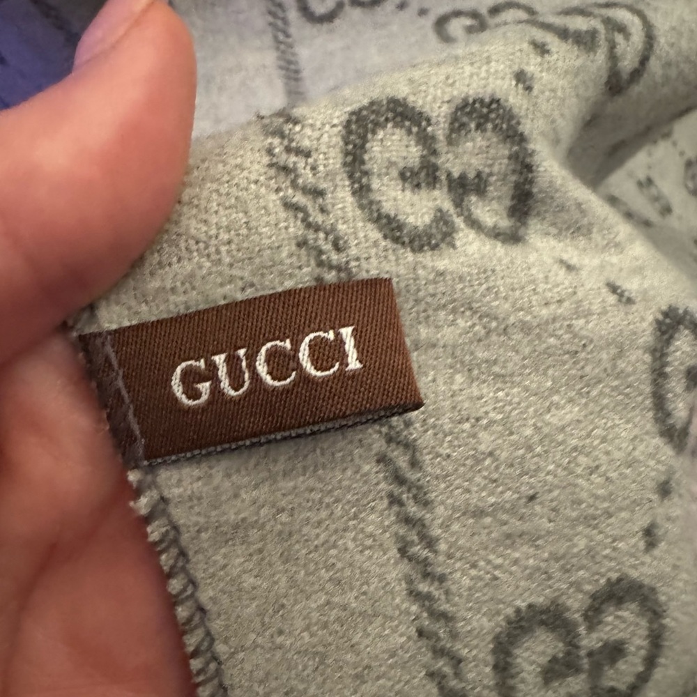 Gucci Light Gray GG Patterned Scarf - Picture 6 of 10